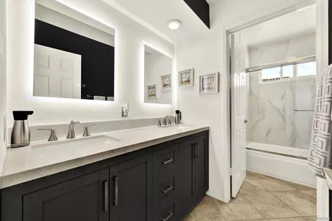 Bath - 13057 Treecrest, Poway, CA 92064 photo 5 of 6