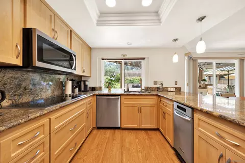 Kitchen - 13057 Treecrest, Poway, CA 92064 photo 2 of 4