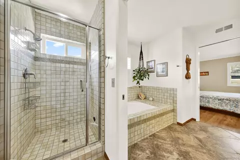 Bath - 13057 Treecrest, Poway, CA 92064 photo 4 of 6