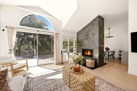 8981 Circle R Vw, Escondido, CA 92026