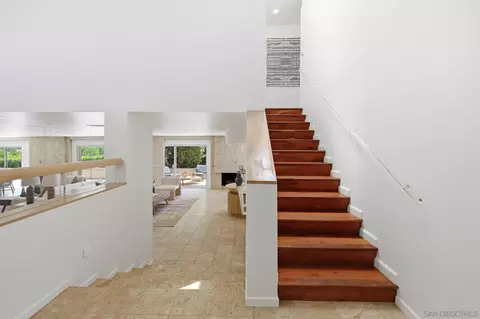 Entry Way - 2264 Caminito Castillo, La Jolla, CA 92037 photo 3 of 4