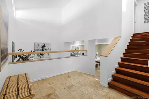 Entry Way - 2264 Caminito Castillo, La Jolla, CA 92037 photo 2 of 4