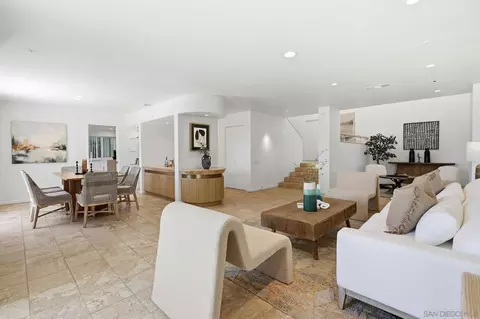Living - 2264 Caminito Castillo, La Jolla, CA 92037 photo 2 of 4