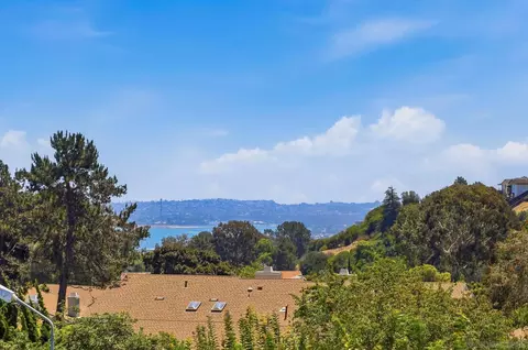 View/Area - 2264 Caminito Castillo, La Jolla, CA 92037 photo 1 of 3