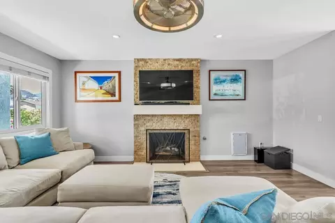 Living - 9202 Via De Amor, Santee, CA 92071 photo 3 of 4