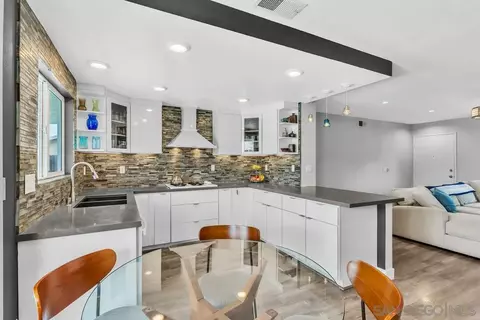 Kitchen - 9202 Via De Amor, Santee, CA 92071 photo 7 of 9