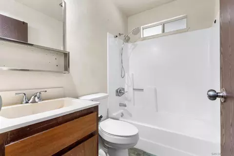 Bath - 2750 White Ave, Chico, CA 95973 photo 8 of 8