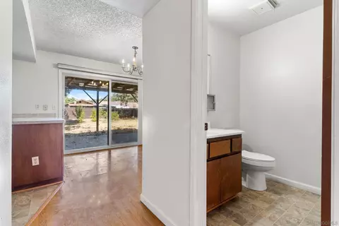 Entry Way - 2750 White Ave, Chico, CA 95973 photo 5 of 10