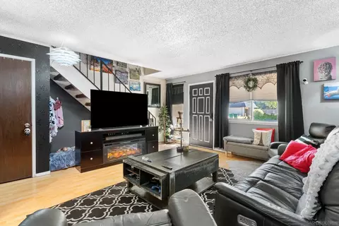 Living - 2750 White Ave, Chico, CA 95973 photo 4 of 9