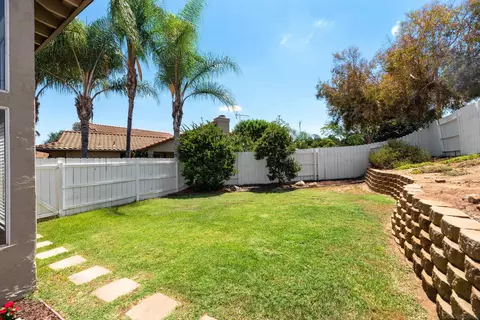 Exterior - 633 Thunder Gln, Escondido, CA 92027 photo 4 of 12