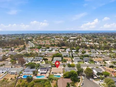 View/Area - 3610 Trieste Dr, Carlsbad, CA 92010 photo 3 of 12