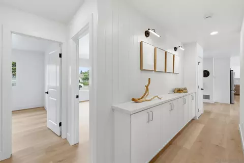 Entry Way - 3610 Trieste Dr, Carlsbad, CA 92010 photo 3 of 3