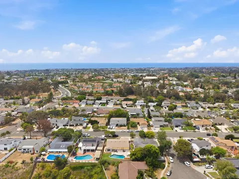 View/Area - 3610 Trieste Dr, Carlsbad, CA 92010 photo 4 of 12