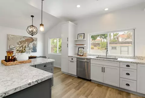 Kitchen - 156 Cerro, Encinitas, CA 92024 photo 3 of 3