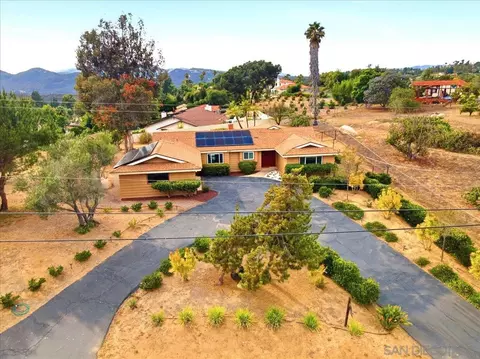View/Area - 3195 Purer Rd, Escondido, CA 92029 photo 1 of 2