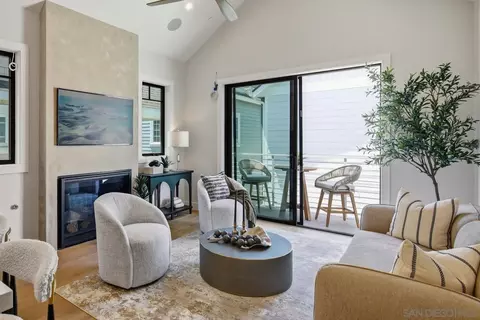Living - 845 G Ave, Coronado, CA 92118 photo 1 of 3