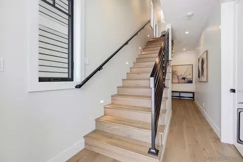 Entry Way - 845 G Ave, Coronado, CA 92118 photo 1 of 2