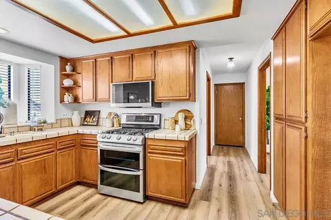 Kitchen - 715 Steffy Rd, Ramona, CA 92065 photo 3 of 5