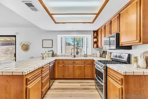 Kitchen - 715 Steffy Rd, Ramona, CA 92065 photo 4 of 5