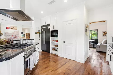 Kitchen - 3538 Cazador Ln, Fallbrook, CA 92028 photo 6 of 7