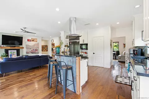 Kitchen - 3538 Cazador Ln, Fallbrook, CA 92028 photo 3 of 7
