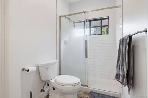 Bath - 3538 Cazador Ln, Fallbrook, CA 92028 photo 3 of 7