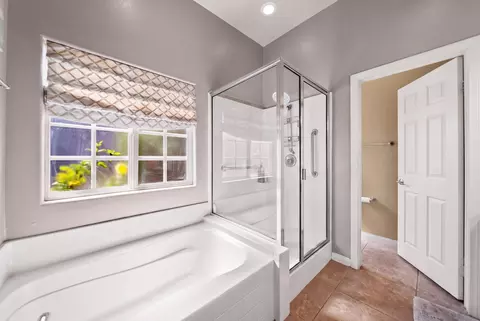 Bath - 8812 Diamondback Dr, Santee, CA 92071 photo 2 of 4