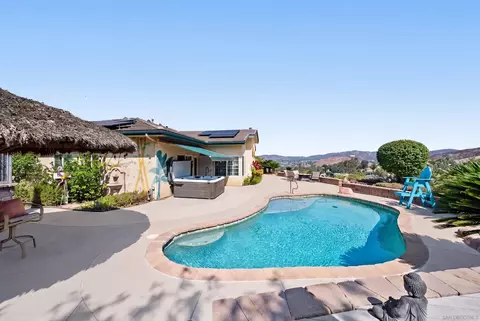 Exterior - 8812 Diamondback Dr, Santee, CA 92071 photo 1 of 4