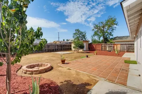 Exterior - 1439 E Msn, Escondido, CA 92027 photo 5 of 11