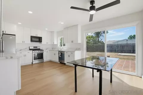 Kitchen - 1439 E Msn, Escondido, CA 92027 photo 1 of 6