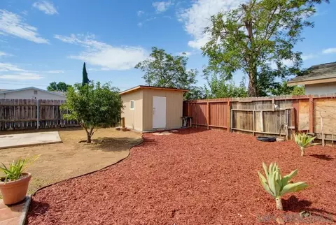 Exterior - 1439 E Msn, Escondido, CA 92027 photo 10 of 11