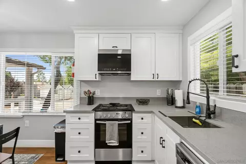 Kitchen - 2233-35 W Victoria, Alpine, CA 91901 photo 1 of 4