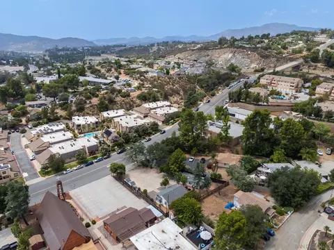 View/Area - 2233-35 W Victoria, Alpine, CA 91901 photo 6 of 14