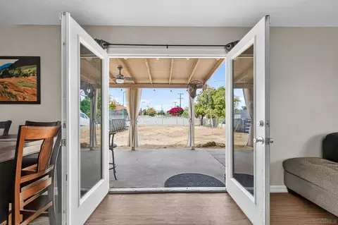 Entry Way - 423 5th St, Ramona, CA 92065 photo 2 of 3