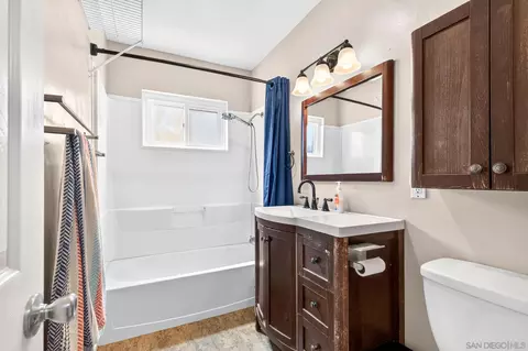 Bath - 423 5th St, Ramona, CA 92065 photo 2 of 2