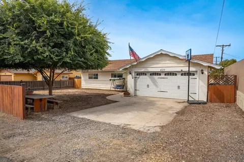 Exterior - 423 5th St, Ramona, CA 92065 photo 1 of 9