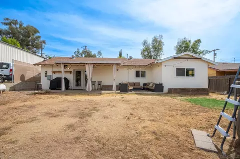 Exterior - 423 5th St, Ramona, CA 92065 photo 8 of 9