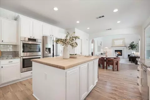 Kitchen - 31375 Eucalyptus, Temecula, CA 92592 photo 5 of 5
