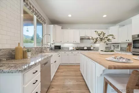 Kitchen - 31375 Eucalyptus, Temecula, CA 92592 photo 2 of 5