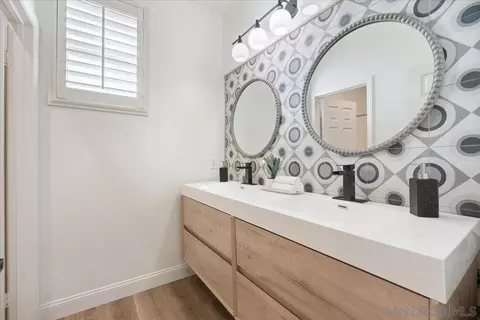 Bath - 31375 Eucalyptus, Temecula, CA 92592 photo 5 of 6