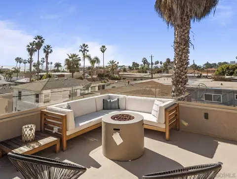 851-53 Sapphire, San Diego, CA 92109
