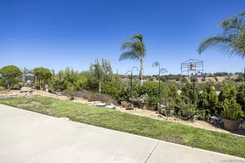 Exterior - 1221 Palomares Ct, Fallbrook, CA 92028 photo 3 of 19