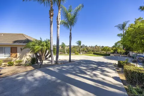 Exterior - 1221 Palomares Ct, Fallbrook, CA 92028 photo 16 of 19