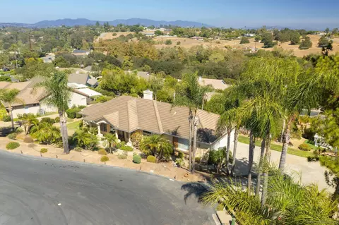 View/Area - 1221 Palomares Ct, Fallbrook, CA 92028 photo 14 of 20