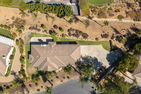 View/Area - 1221 Palomares Ct, Fallbrook, CA 92028 photo 8 of 20