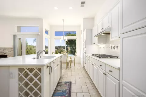Kitchen - 1221 Palomares Ct, Fallbrook, CA 92028 photo 1 of 7
