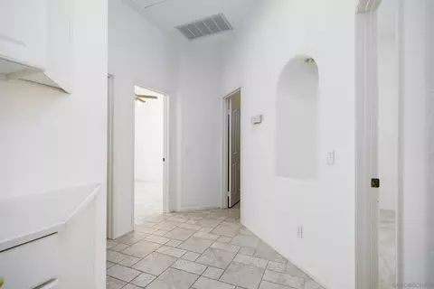Entry Way - 1221 Palomares Ct, Fallbrook, CA 92028 photo 2 of 2