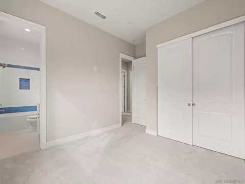 Bedroom - 10616 Via Tiglio, Lakeside, CA 92040 photo 7 of 10