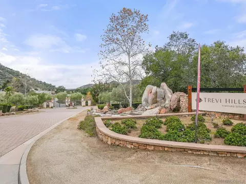 View/Area - 10616 Via Tiglio, Lakeside, CA 92040 photo 2 of 2