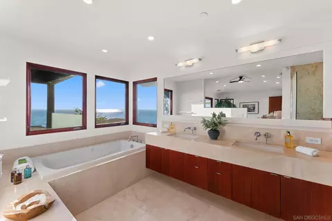 Bath - 1440-42 Neptune Ave, Encinitas, CA 92024 photo 1 of 1